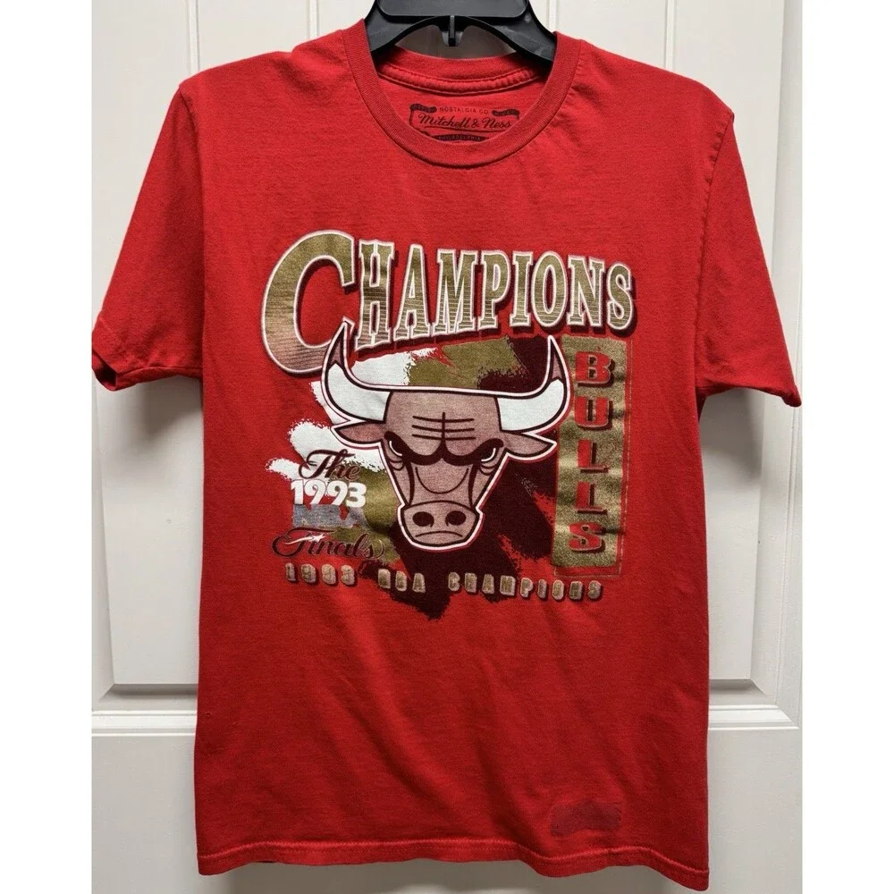 Mitchell & Ness Chicago Bulls NBA Champions Red Graphic TShirts Lot of 2 Small S